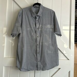 Travis Mathew short sleeve button up